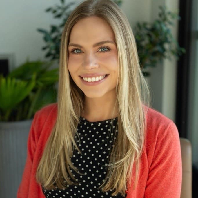 A headshot of Jill Michaels